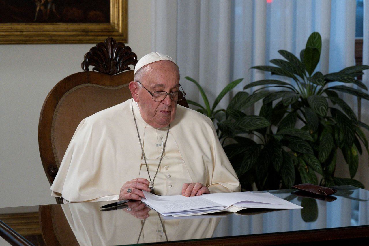 Após a posse de Milei, Papa Francisco evita polêmica com o presidente  argentino