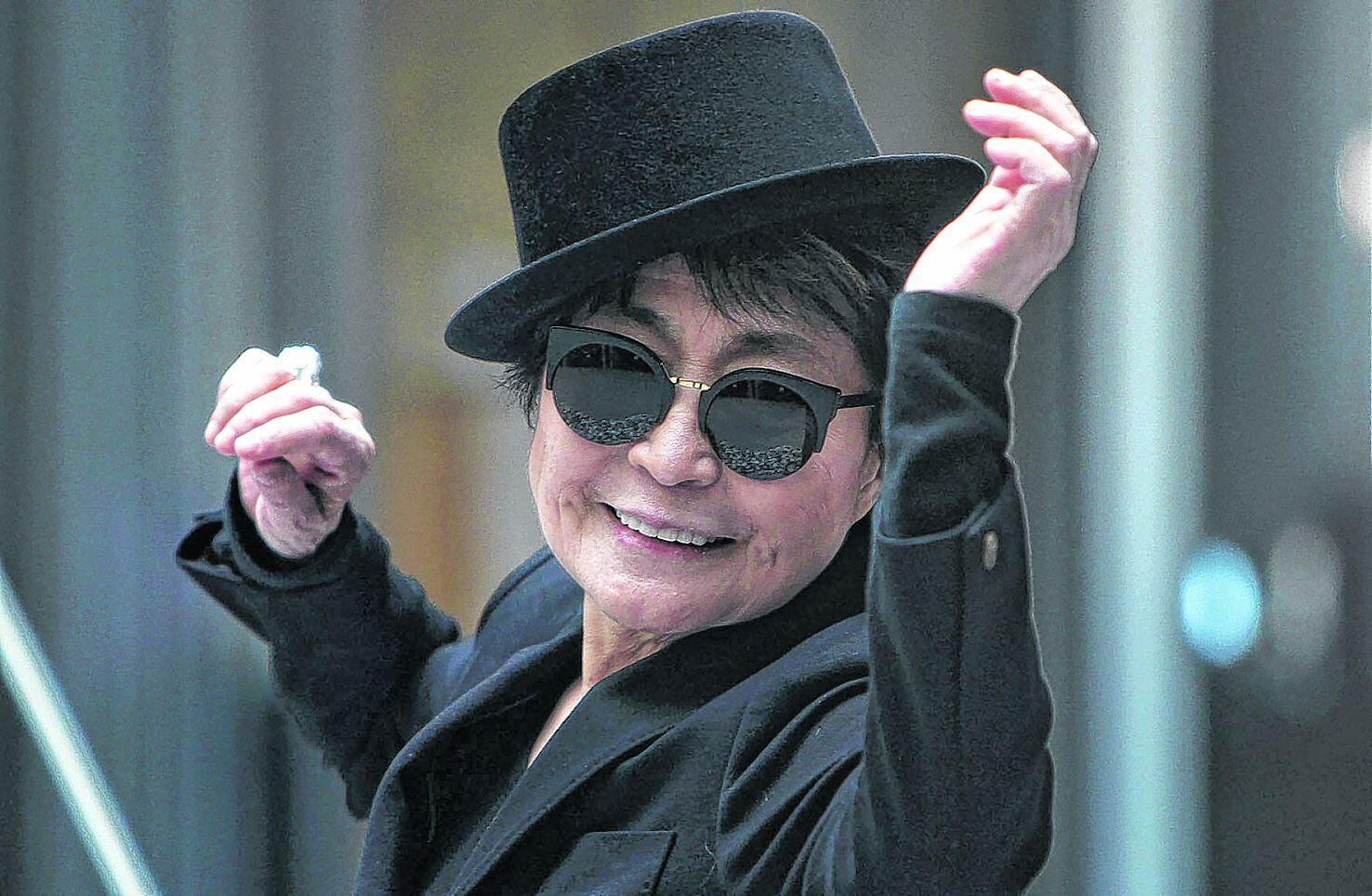 Yoko Ono cumplió 90 años: repaso por la vida de una artista adelantada a su  época