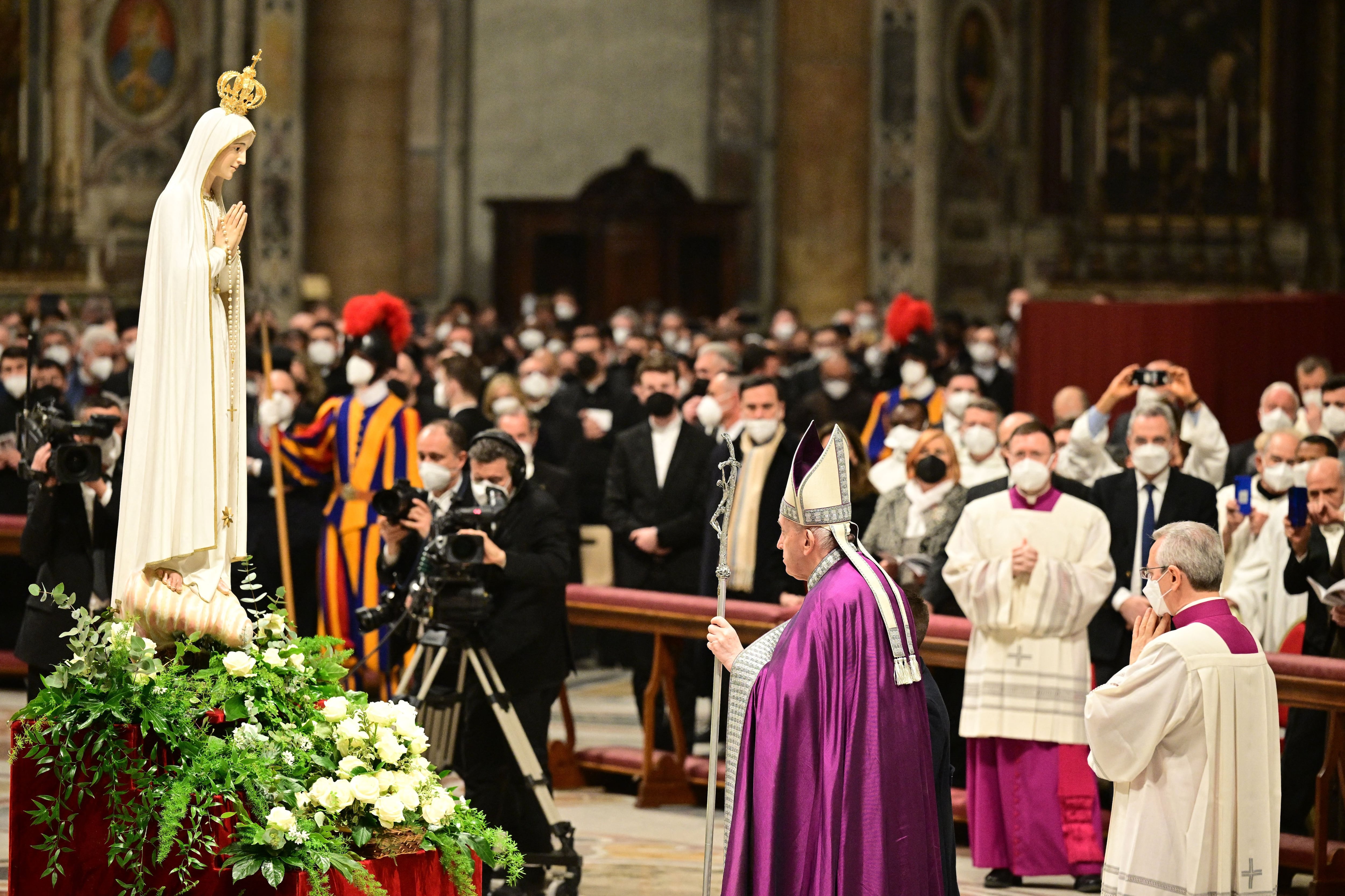 La mano de Fátima: Qué es, su origen y la posición de la Iglesia