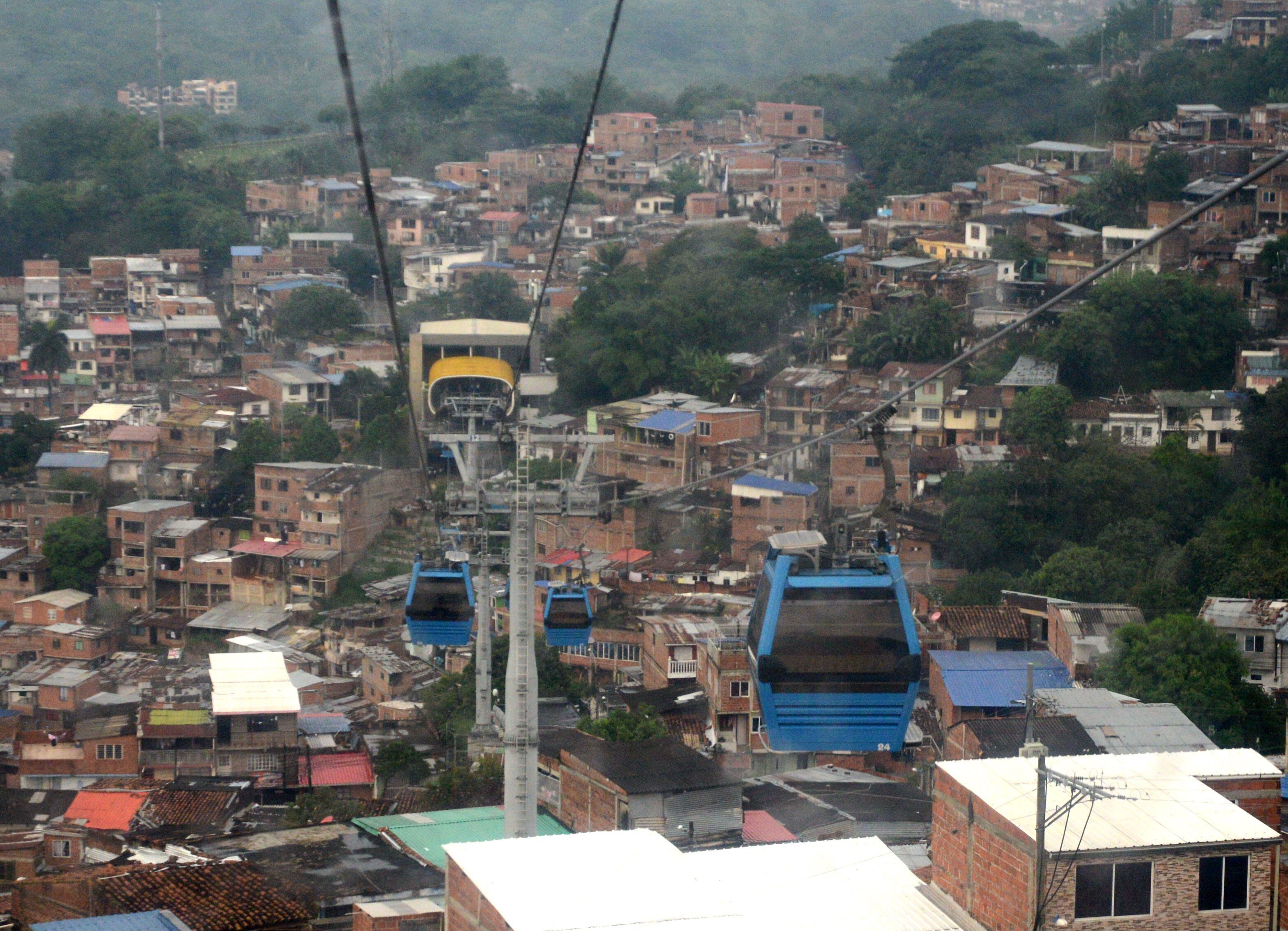 Video: MIO Cable volvió a funcionar después de varios meses fuera de  servicio