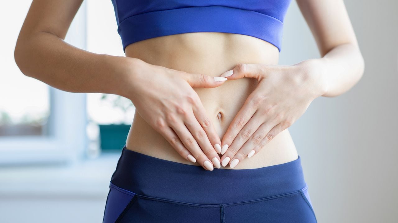 El secreto de un vientre plano está en tu postura