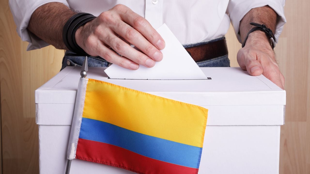 ¿Cuándo se posesionan los alcaldes y gobernadores en Colombia?