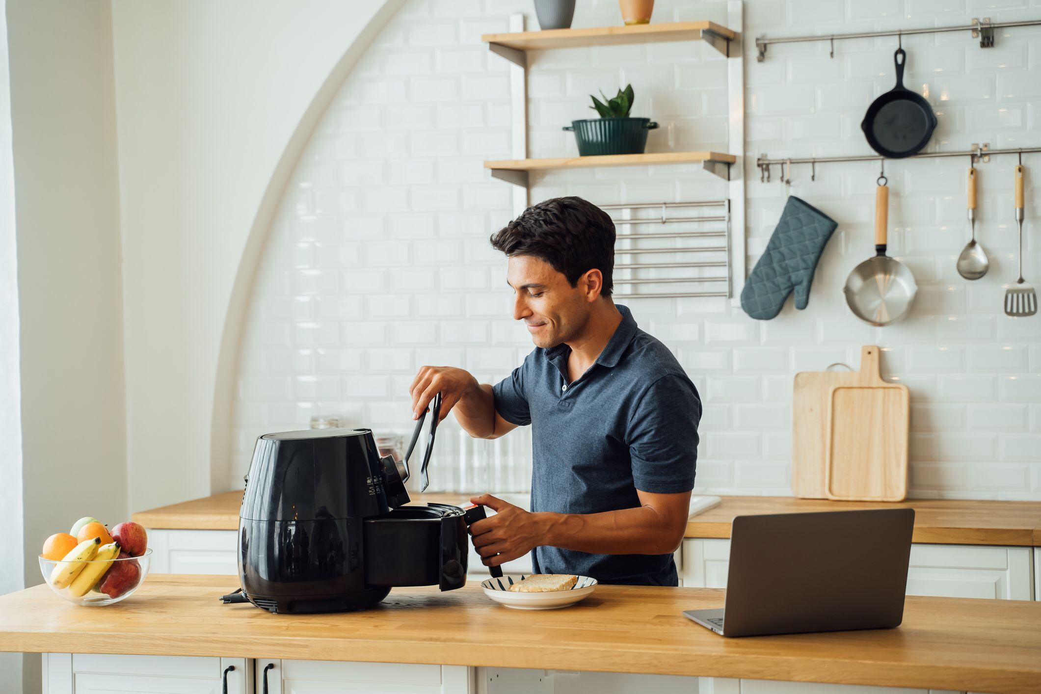 Estos son los alimentos que no debería cocinar en la air fryer