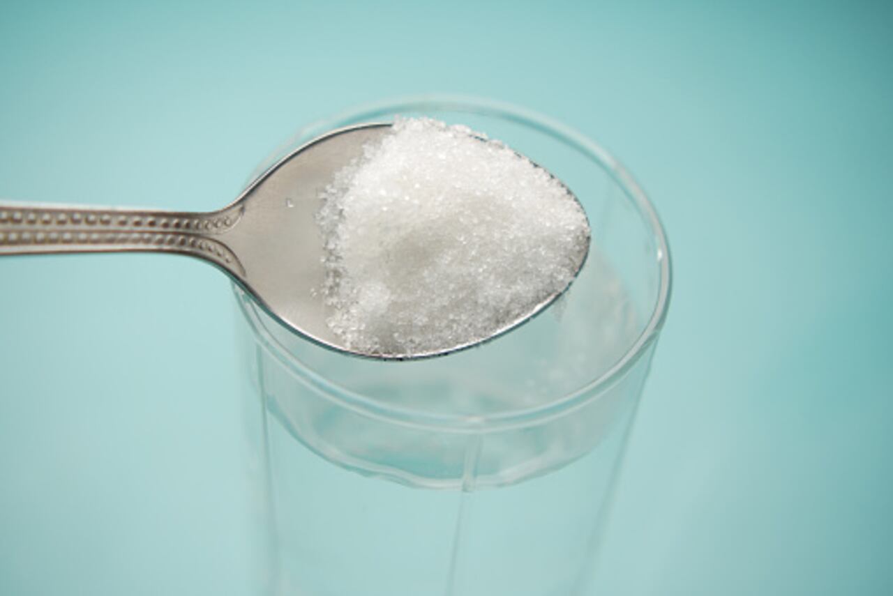 Agua de bicarbonato de sodio tiene varios beneficios para el organismo.