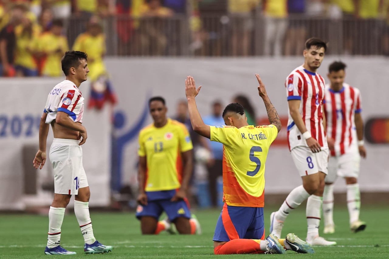HOUSTON, TEXAS - JUNE 24: Kevin Castaño of Colombia prays after winning the CONMEBOL Copa America 2024 Group D match between Colombia and Paraguay at NRG Stadium on June 24, 2024 in Houston, Texas. (Photo by Omar Vega/Getty Images)