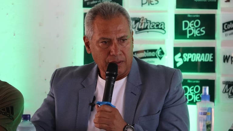 Hernán Torres en su presentación oficial como técnico del Deportivo Cali.