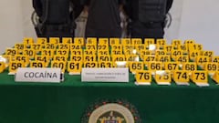 Se encontraron 76 placas con cocaína camufladas en una faja.