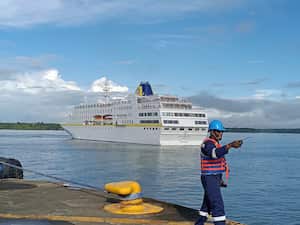 Llegada del primer crucero con 400 turistas al puerto de Buenaventura