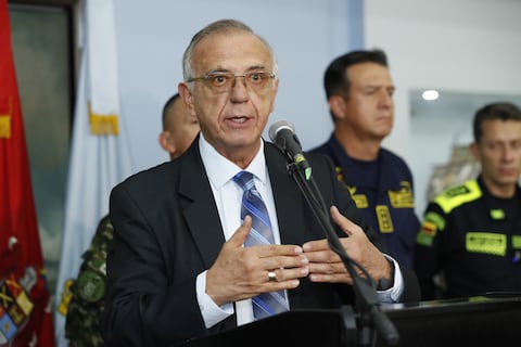 Ministro de Defensa Iván Velasquez 
Rueda de Prensa