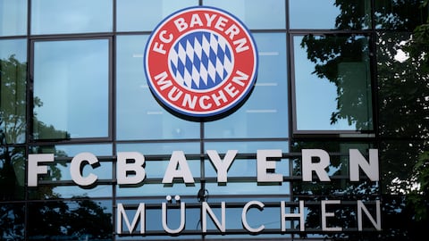 Bayern Múnich sacude el mundo del fútbol.
