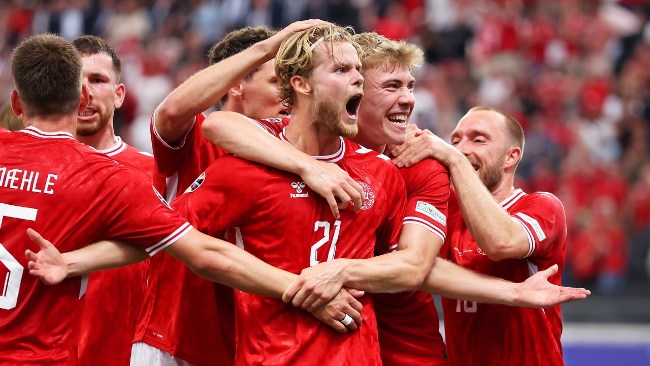 Dinamarca, a punta de empates, pasó a las finales de la Euro 2024