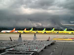 Tras el escándalo, las aeronaves permanecen en el aeropuerto de Rionegro.