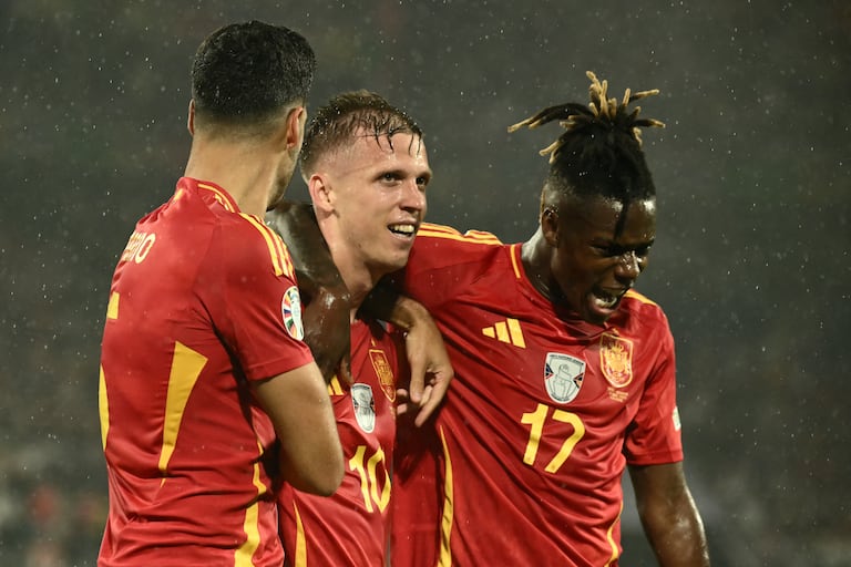 España goleó a Georgia.