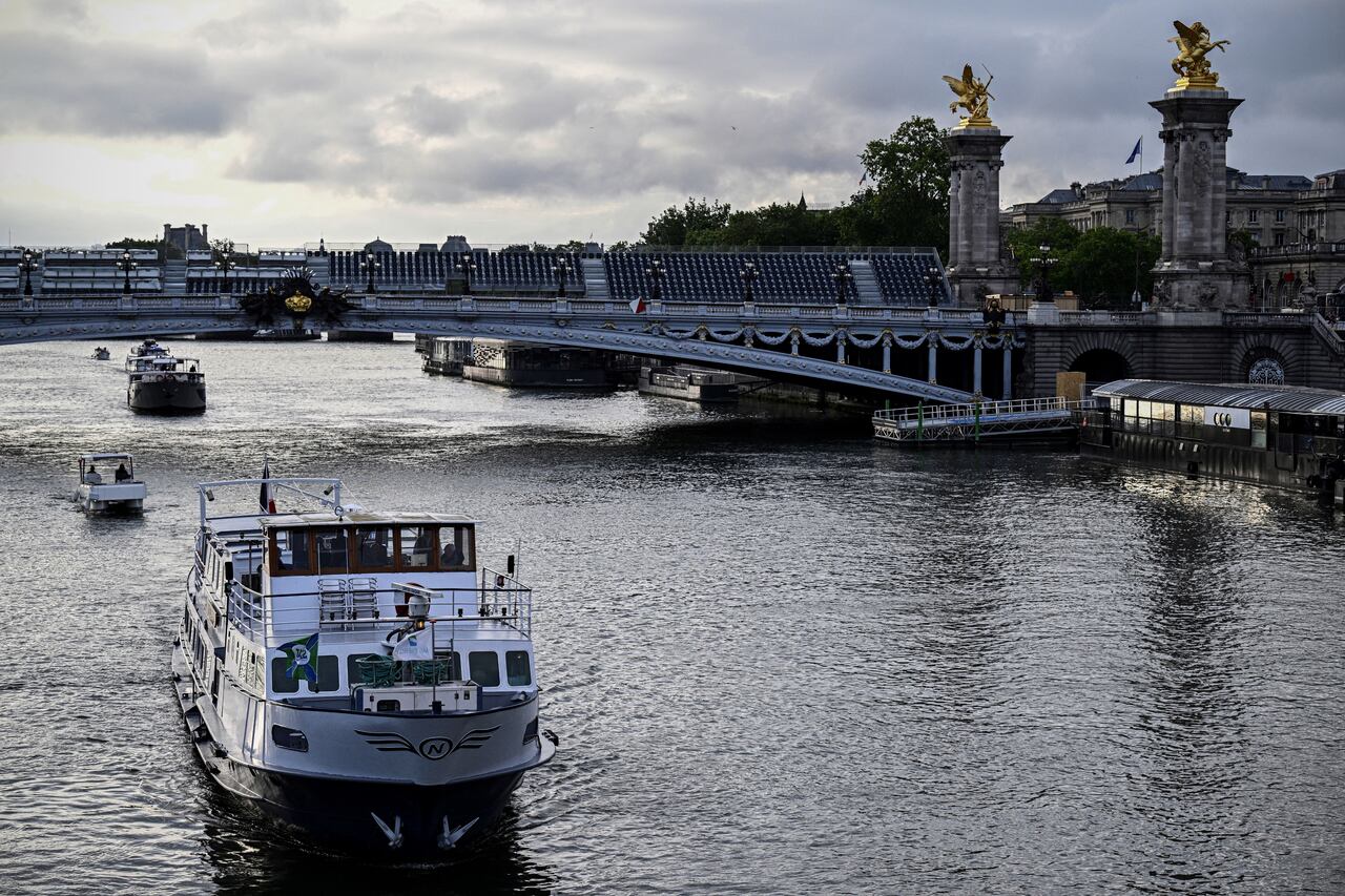 La contaminación del río Sena pone en riesgo las pruebas que se hacen en aguas abiertas.