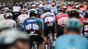 Pelotón de carrera este lunes 1 de julio en el Tour de Francia 2024.