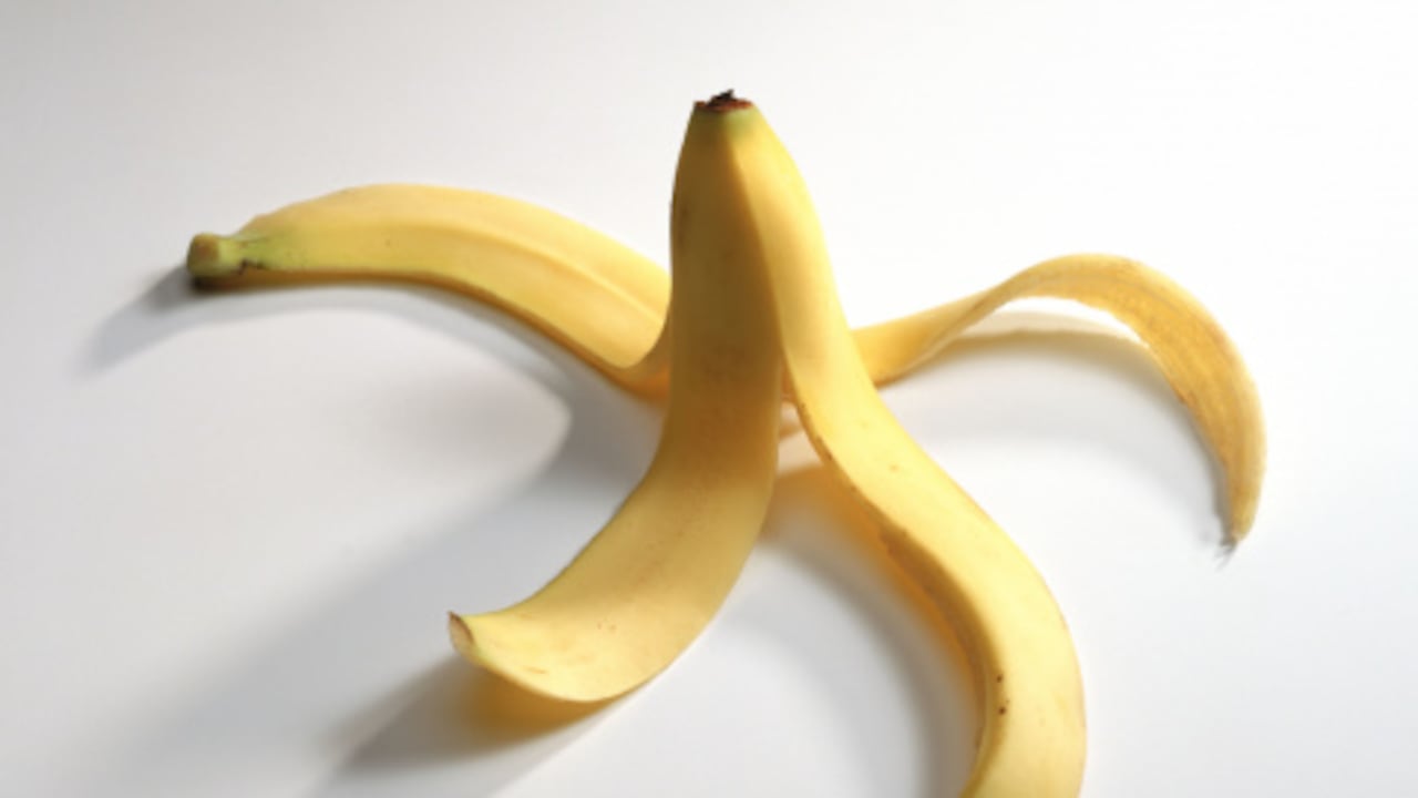 Cáscara de plátano, ingrediente secreto para una mascarilla que ayudará al rejuvenecimiento de la piel.