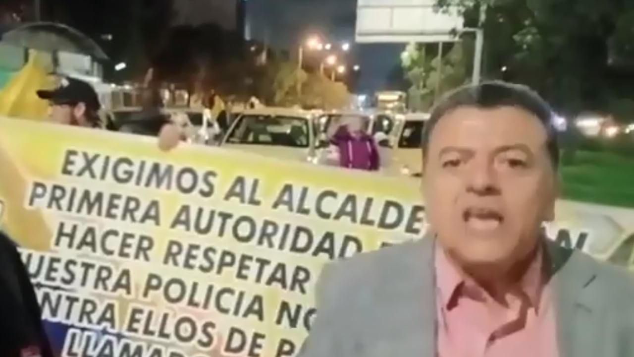 Hugo Ospina, líder taxista, quien ha intentado incursionar en política, hizo declaraciones desde el bloqueo.