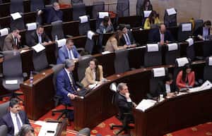Sesión de las comisiones económicas conjuntas en la Cámara de Representantes