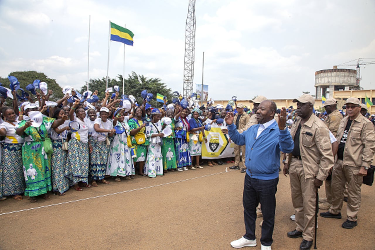 Ondo había denunciado "fraudes orquestados por el bando de Bongo" dos horas antes del cierre de la votación, y se adjudicó la victoria.