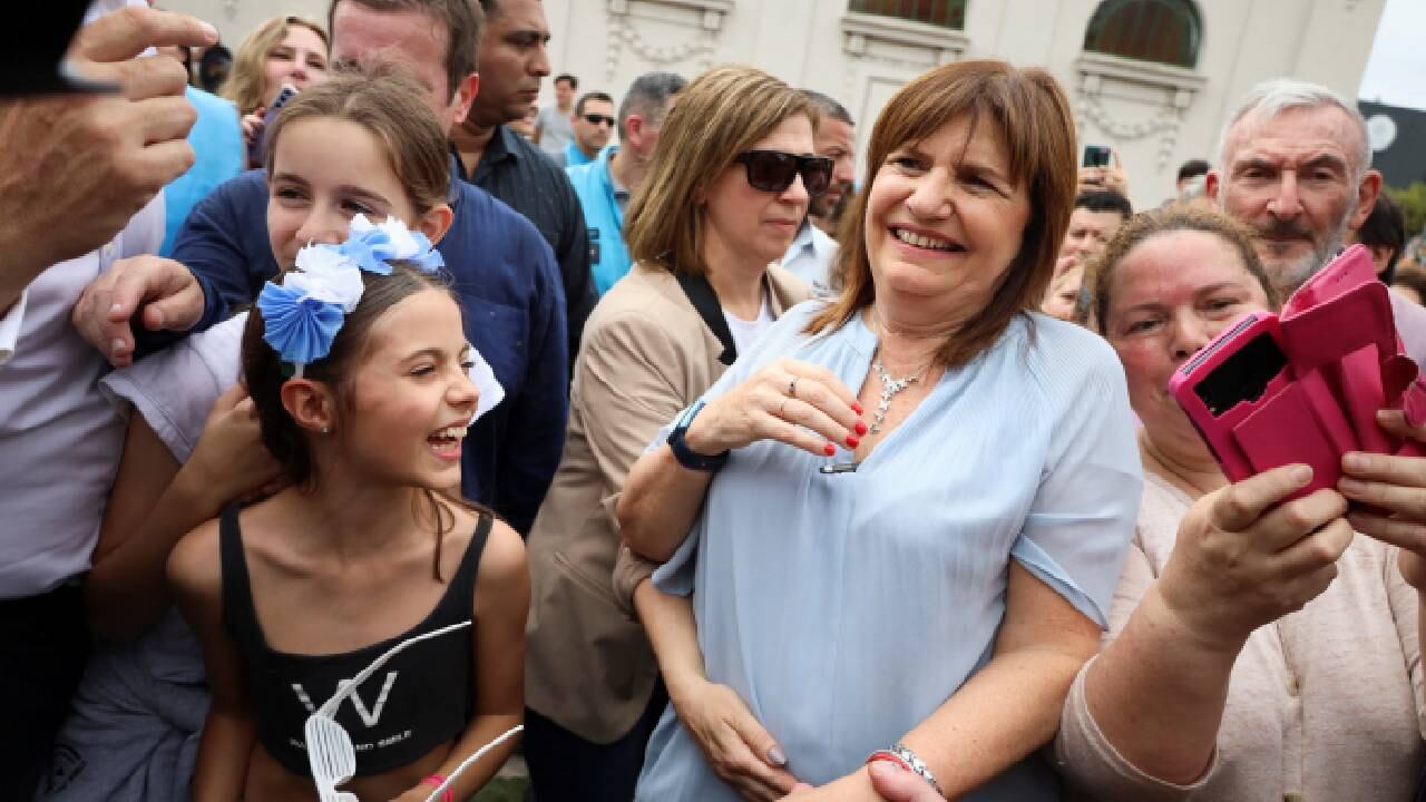 La candidata presidencial de Argentina, Patricia Bullrich, se reunió este 22 de octubre con sus partidarios.