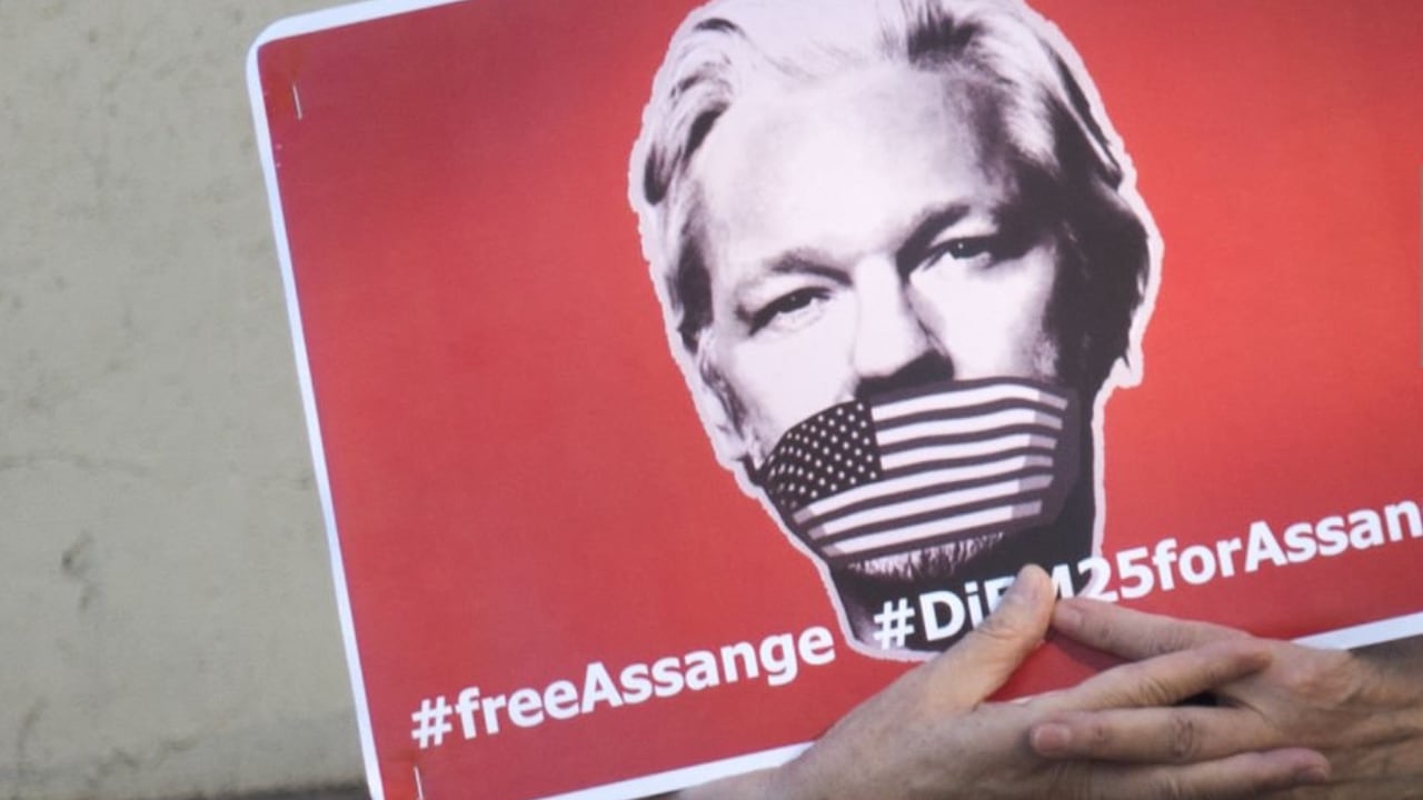 Julian Assange tiene varios seguidores alrededor del mundo quienes piden su libertado