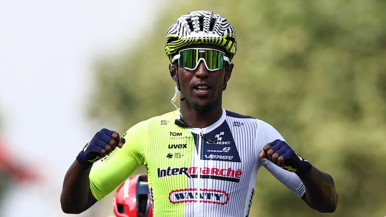 Biniam Girmay, el gran ganador del día este domingo en el Tour de Francia 2024.