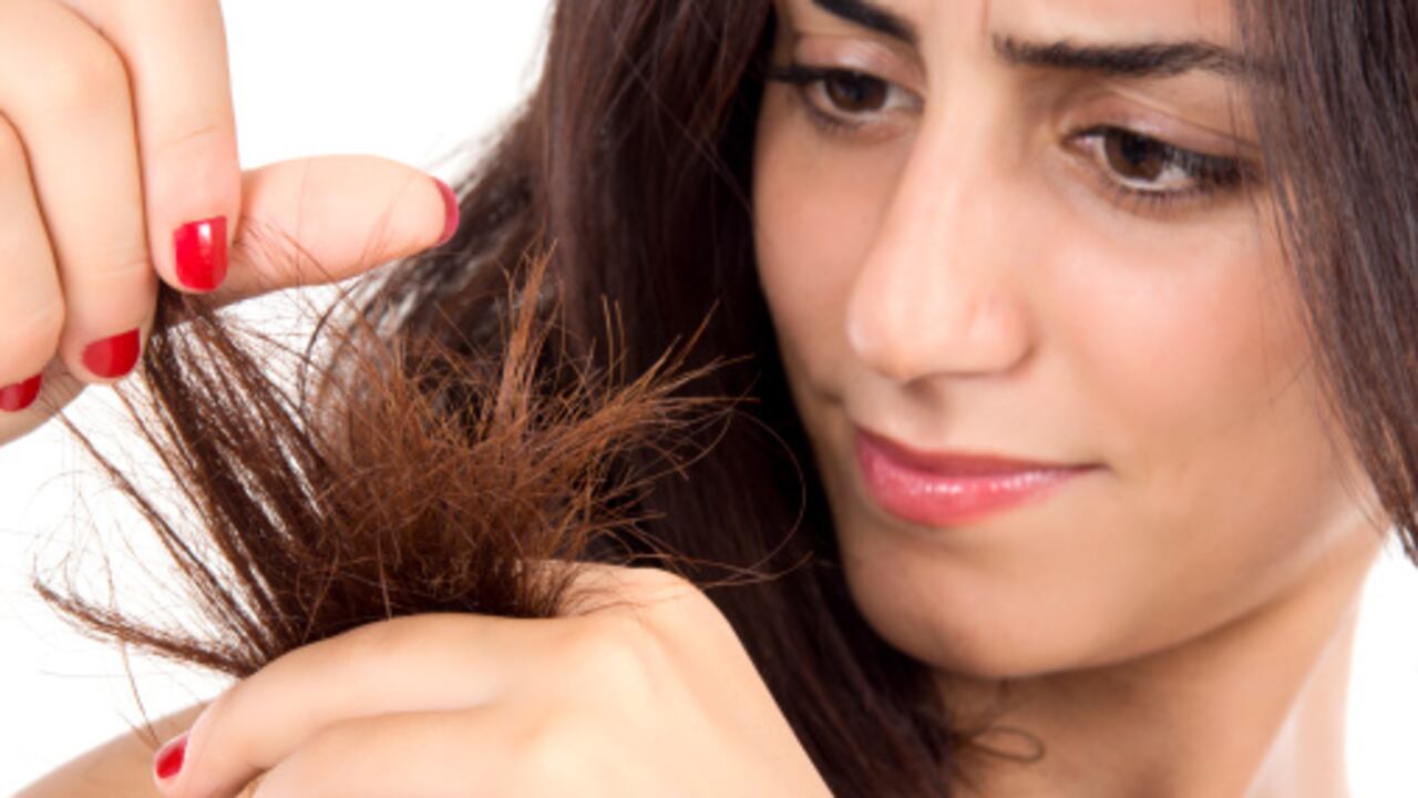 El clavo de olor puede ayudar a fortalecer el cabello y a evitar su caída.