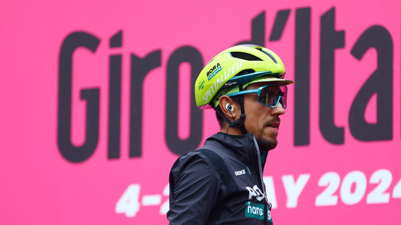Team Bora's Colombian rider Daniel Martinez prepares to take the start of the 18th stage of the 107th Giro d'Italia cycling race, 178km between Fiera di Primiero and Padua on May 23, 2024. (Photo by Luca Bettini / AFP)