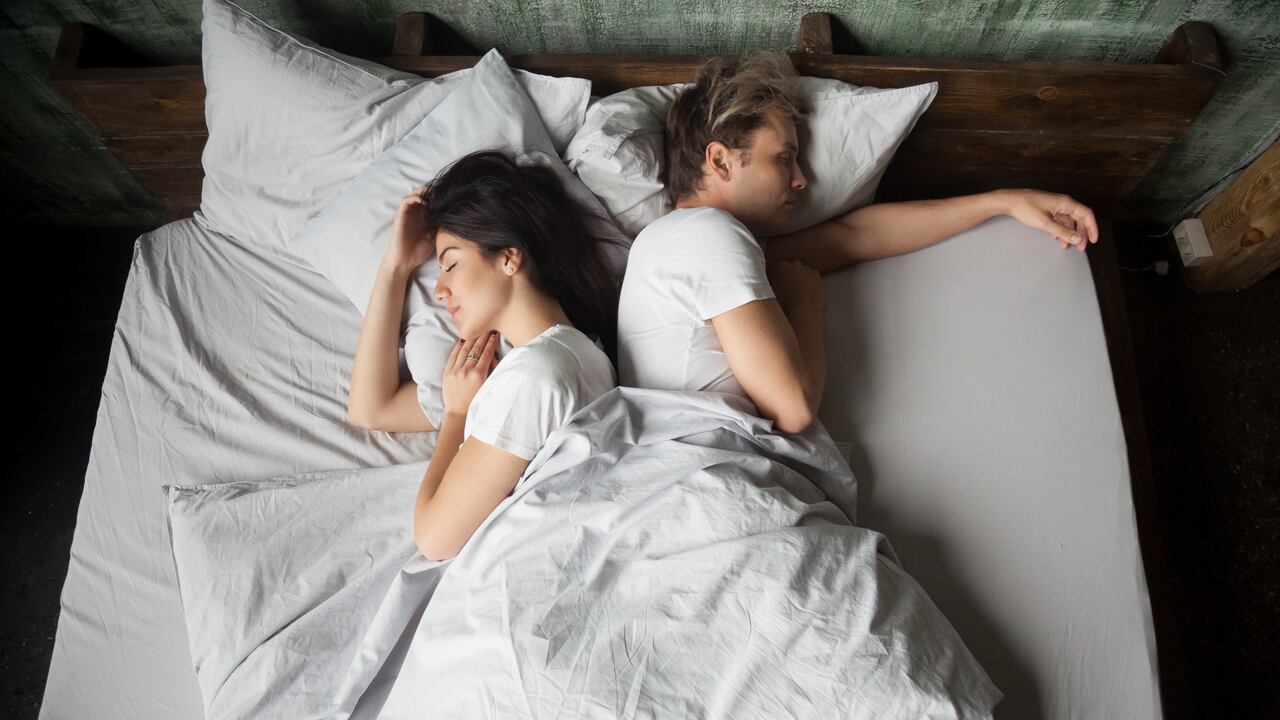 Dormir en pareja reduce los niveles de estrés.
