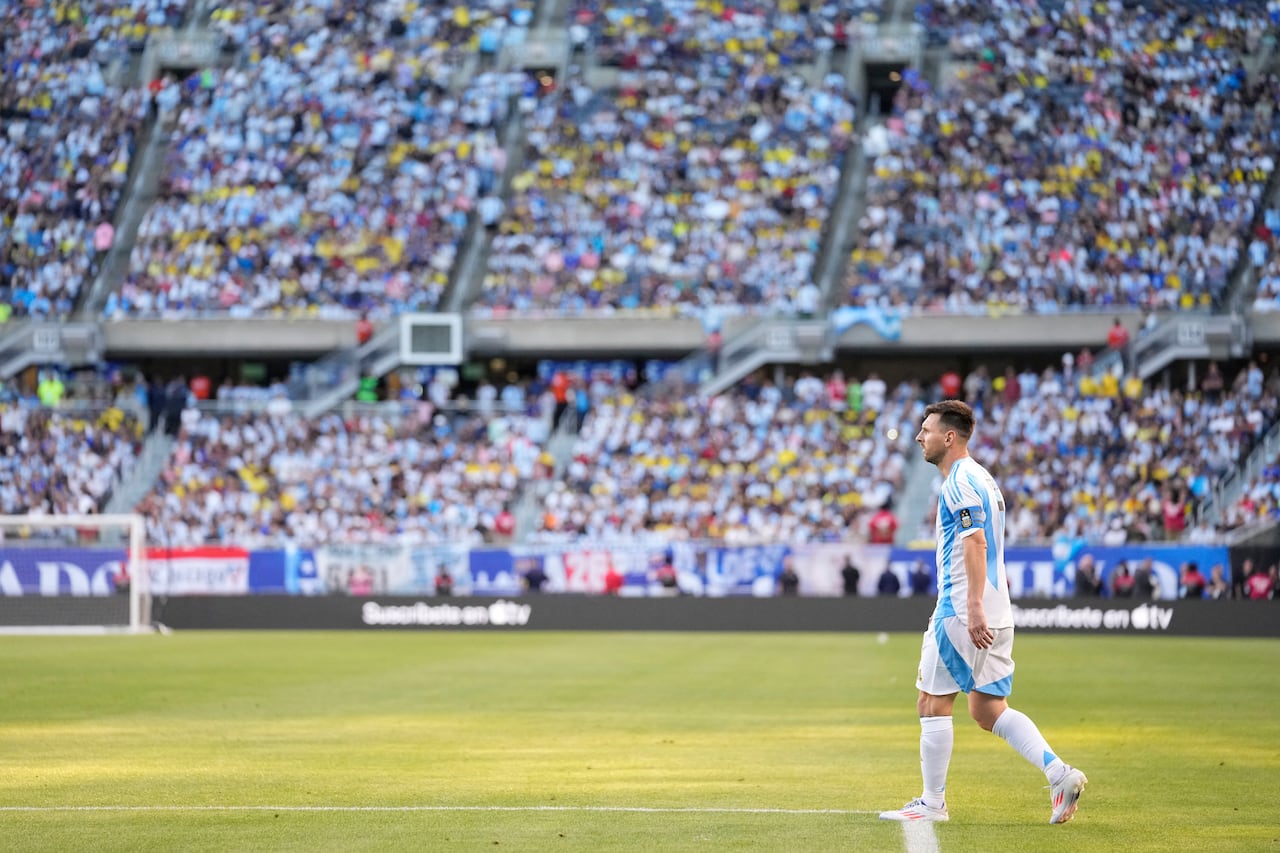 Messi en el amistoso entre Ecuador y Argentina