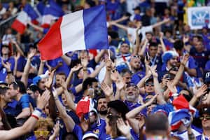 Hinchas de Francia apoyando a su selección en la Eurocopa