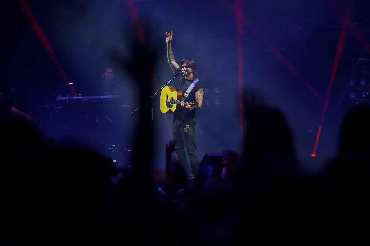 Juanes entregó todo en el escenario de Cali y no dudó en agradecer a su fanaticada por volver después de tanto tiempo.
