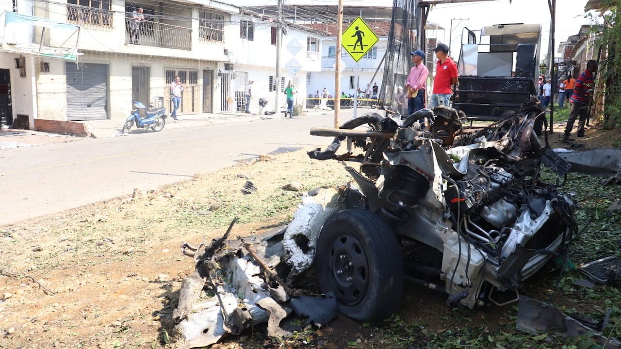 Carro bomba y hostigamientos en Miranda cauca