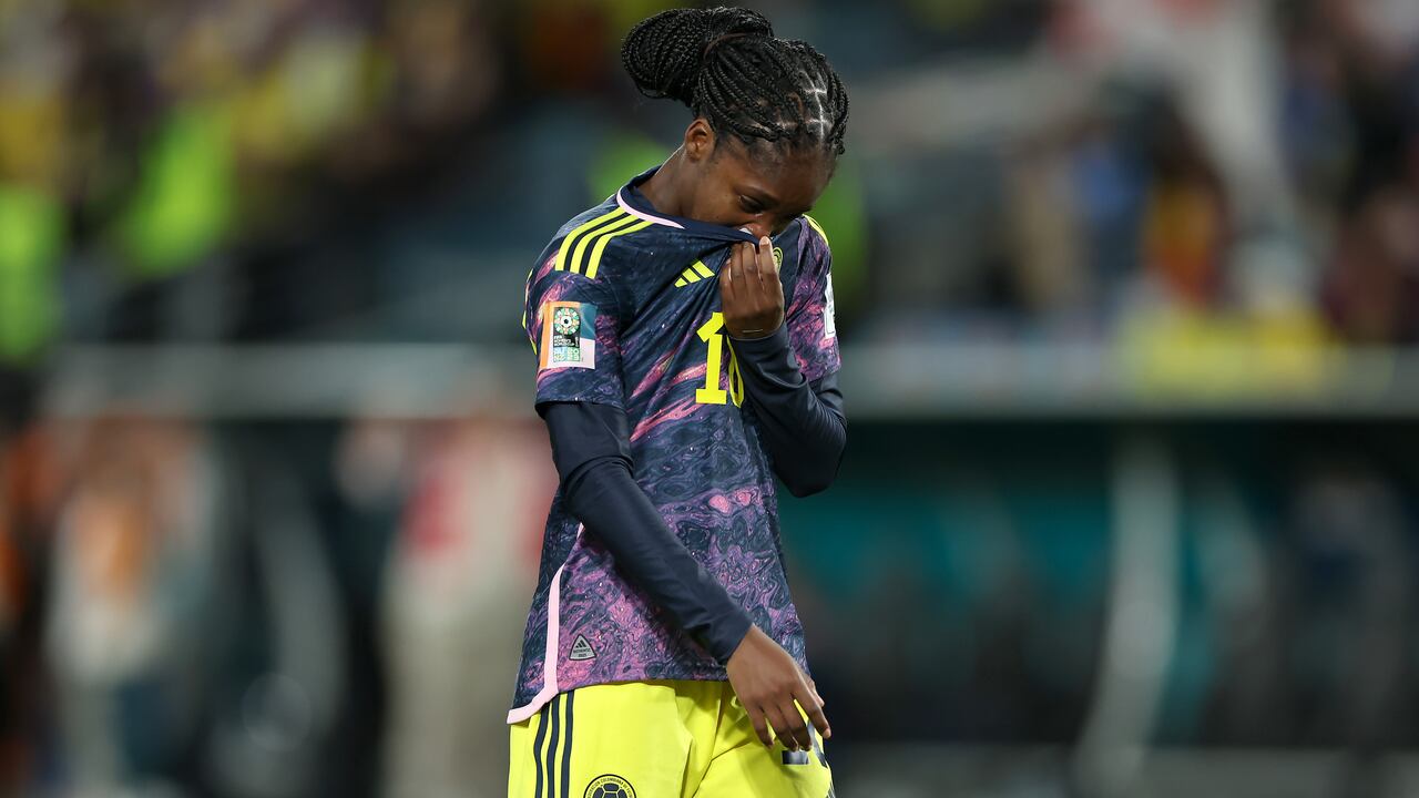 Linda Caicedo entre lágrimas por la eliminación de Colombia.