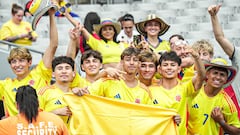 Hinchas apoyan a la selección Colombia frente a Panamá
