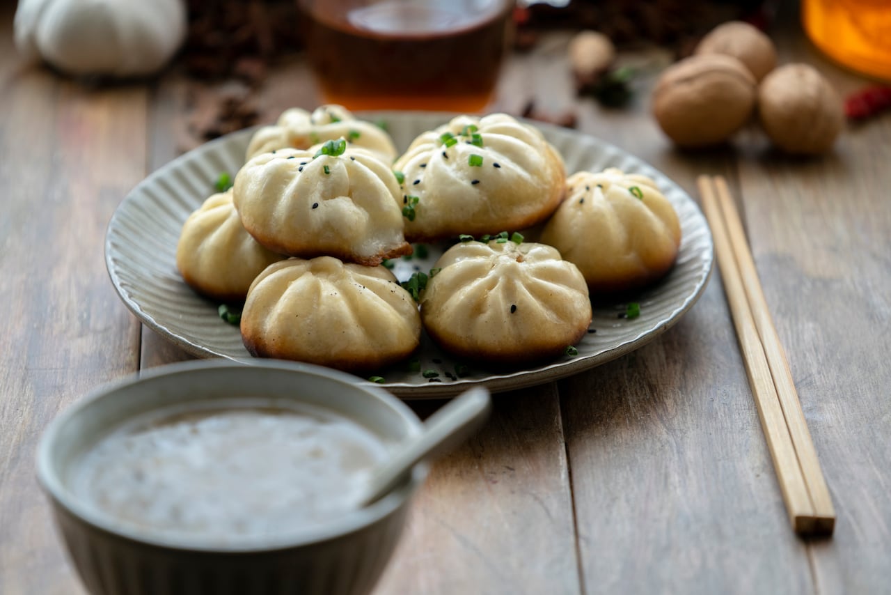 ¿Cansado de las mismas recetas de siempre? Aprenda cómo hacer bao en casa y agregue un toque de originalidad a su menú semanal.