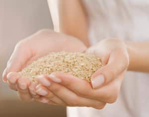 El arroz integral puede ser un desafío culinario debido a su dureza. Descubra el tiempo necesario de remojo para asegurar una cocción uniforme y una textura ideal.