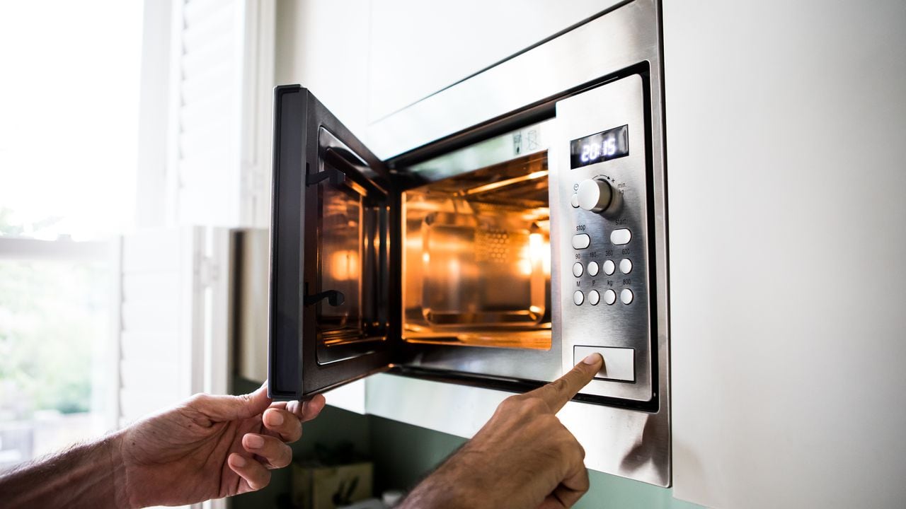 Microondas con grill: ¿cuál es mejor comprar? Consejos y recomendaciones